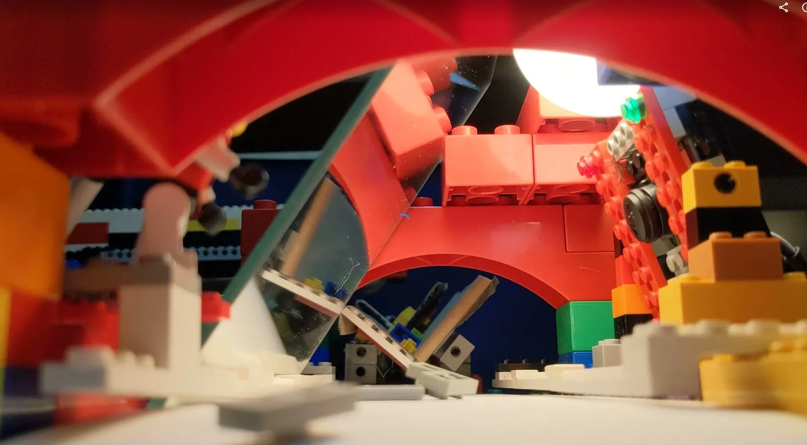 View through the scanner towards the v-channel with mirror and camera