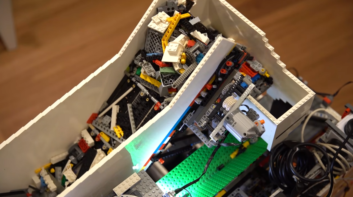 The WORLD'S FIRST Universal LEGO Sorting Machine