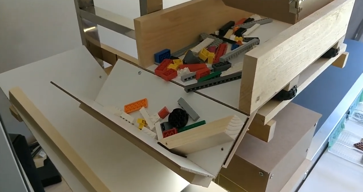 Lego Sorting machine close-up
